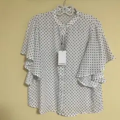 ホワイト・黒水玉 半袖ブラウス M