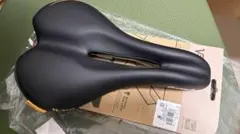 VELO Plush VL3147 男性向けサドルのサムネイル