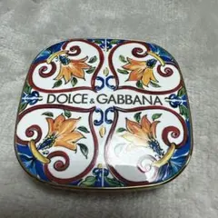 DOLCE & GABBANA ソーラーグロウ イルミネイティングパウダーデュオのサムネイル