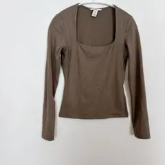 H&M スクエアネック 長袖Tシャツ 【US XS】　可愛い　オシャレ　シンプル