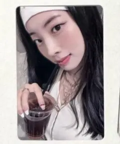 TWICE ダヒョン THISISFOR 中国一直娱yizhiyu1.0トレカ - メルカリ