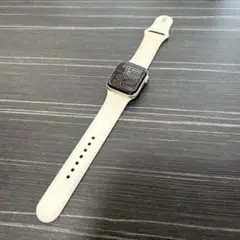 Apple Watch SE 第2世代 40mm Starlight 訳あり
