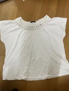 リエンダ　白　トップスのサムネイル