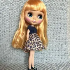 ブライス　リカちゃんサイズ　ネイビー×青い実柄(リバティ)ワンピース1点