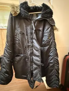 ブラック ダウンジャケット Mサイズ フード付き