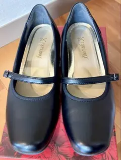 【みるく※プロフ必読】様専用アシックス商事 黒のローパンプス24.5cm