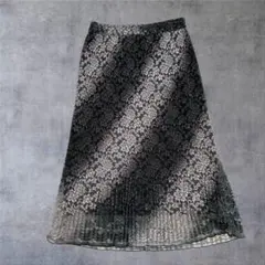 ヴィンテージ風　レースプリーツロングスカート 総柄 ブラック系 M-L相当