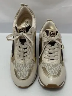 Item thumbnail for item f26f0966-348d-4ca8-892a-38c53f947919