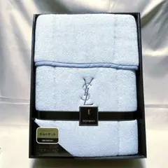 4. YVES SAINT LAURENT キルトケット ブルー