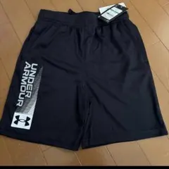 UNDER ARMOUR ハーフパンツ 黒 TL