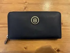 TOMMY HILFIGER 長財布　ネイビー