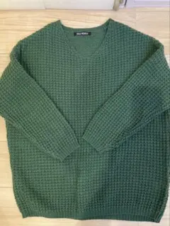グリーン Vネック ニットセーター 長袖