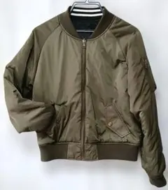 お値下げ！INGNI リバーシブルジャンバーブルゾン　花柄刺繍　サイズM