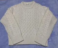 GU ニットセーター