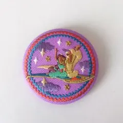 ディズニー　ビスケット 刺繍 缶バッジ　アラジン