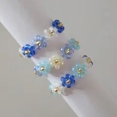 ビーズリング 花 ブルー×ホワイト×ゴールド アクセサリー フラワー 青 白