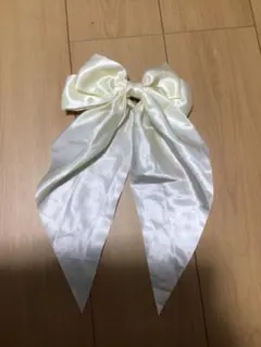 サテン リボン バレッタ　ヘアアクセ