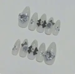 ネイルチップ　フラッシュネイル　ギャル　スナ系　ワンホン　乳白色　白黒　韓国　冬