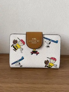 2026年最新】coach 財布 2つ折り スヌーピーの人気アイテム - メルカリ