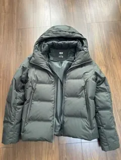 ユニクロ　ダークグリーン　ダウンジャケット