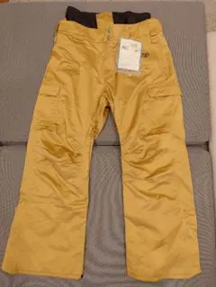 新品SCAPE エスケープ スノーボードウェアパンツ ゴールド？