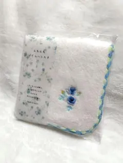 【新品・未使用】ふわふわ花刺繍パイルハンカチ
