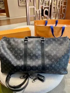 Item thumbnail for item fddfea42-a37d-4e0b-bf91-09434de63496