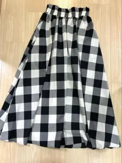【新品未使用品】黒白チェック柄フレアロングスカート ワンサイズ