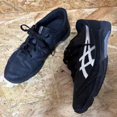 ASICS アシックス オールブラック スニーカー 24.0