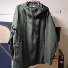ユニクロ　マウンテンパーカー　グリーン　XL　中古