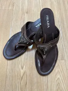 PRADA レザー トングサンダル ビーチサンダル ブラウン ウッドロゴのサムネイル