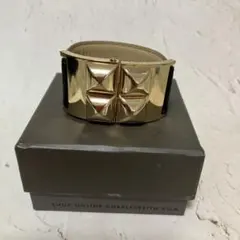 KRUG ゴールドバングル - メルカリ