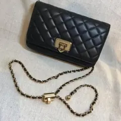 CHARLES & KEITH キルティング チェーンショルダーバッグのサムネイル