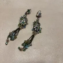 ミハエルネグリン フラワーモチーフ ロングピアス