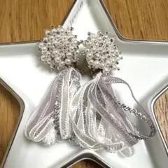 パールとリボンのタッセルピアス