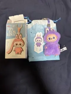 【イニシャルT】ラブブ PIN FOR LOVE