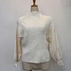 アイボリー 白 リブ編み モックネック ニットF