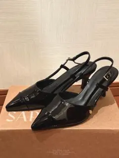 SAPPUN エナメルパンプス ストラップ ポインテッドトゥ 美脚 ブラックのサムネイル