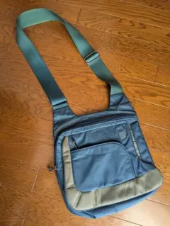 Item thumbnail for item 475a5758-5411-484a-9421-e5a436cb28b2