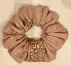 172) ハンドメイド　インド刺繍リボン　シュシュ　ピンク系