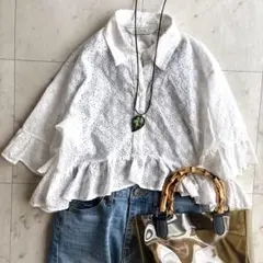 美品 ロク rokh カットワークレースペプラムシャツ S M～L相当 白系