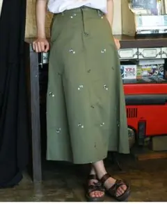 となりのトトロ 刺繍入りロングスカート オリーブグリーン