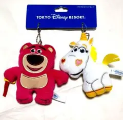 ディズニーランド　トイストーリー　バターカップ ロッツォ ぬいぐるみバッジ