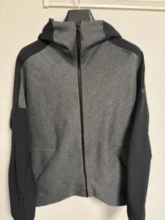 adidas フルジップ パーカー グレー/ブラック