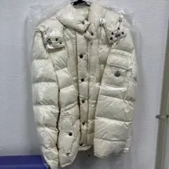 MONCLER ホワイト ダウンジャケット フード付き