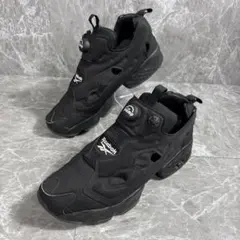 美品Reebok INSTAPUMP FURY 27.0スニーカー ブラック