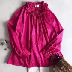 美品▲BALLSEY ハイカウントサテン フリルネックブラウス ピンク 日本製