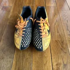 Mizuno Ignitus サッカーシューズ 黒/黄のサムネイル