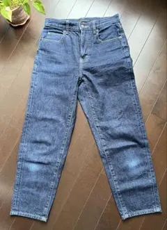 UNIQLO リラックスフィット テーパード デニムパンツ ダークブルー