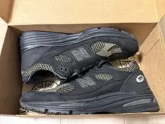 Stone Island × New Balance 991V2 "Black"のサムネイル